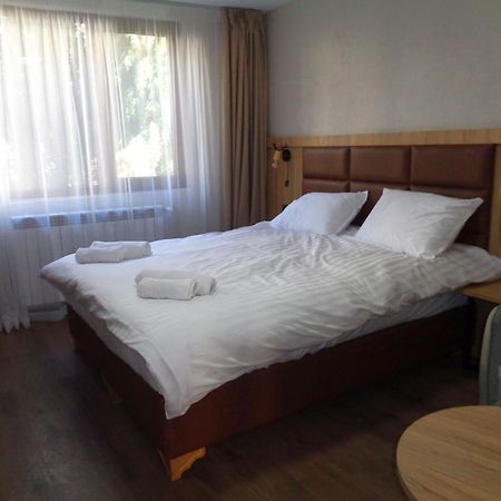 Deers Hotell Bansko Exteriör bild