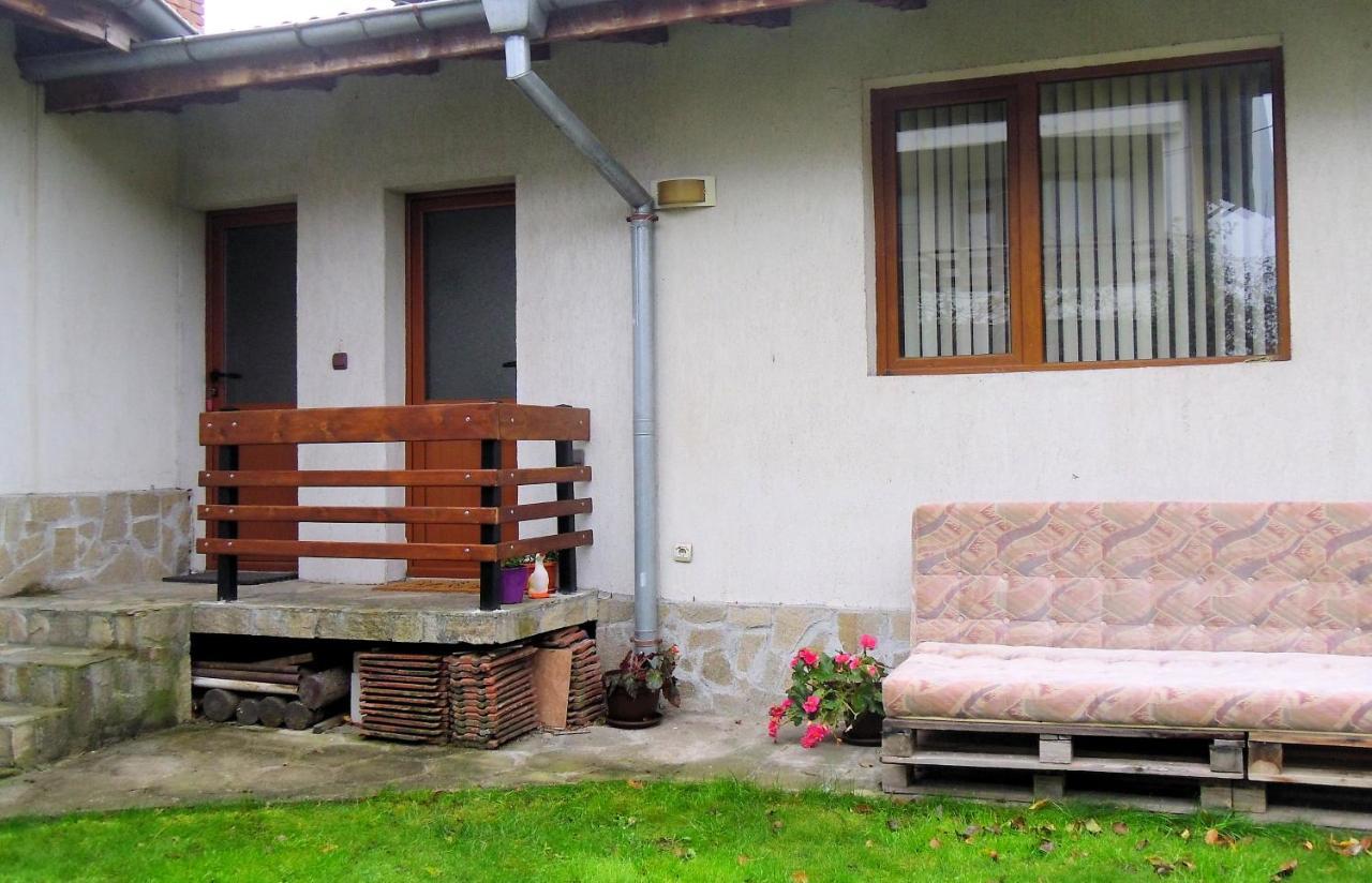 Deers Hotell Bansko Exteriör bild