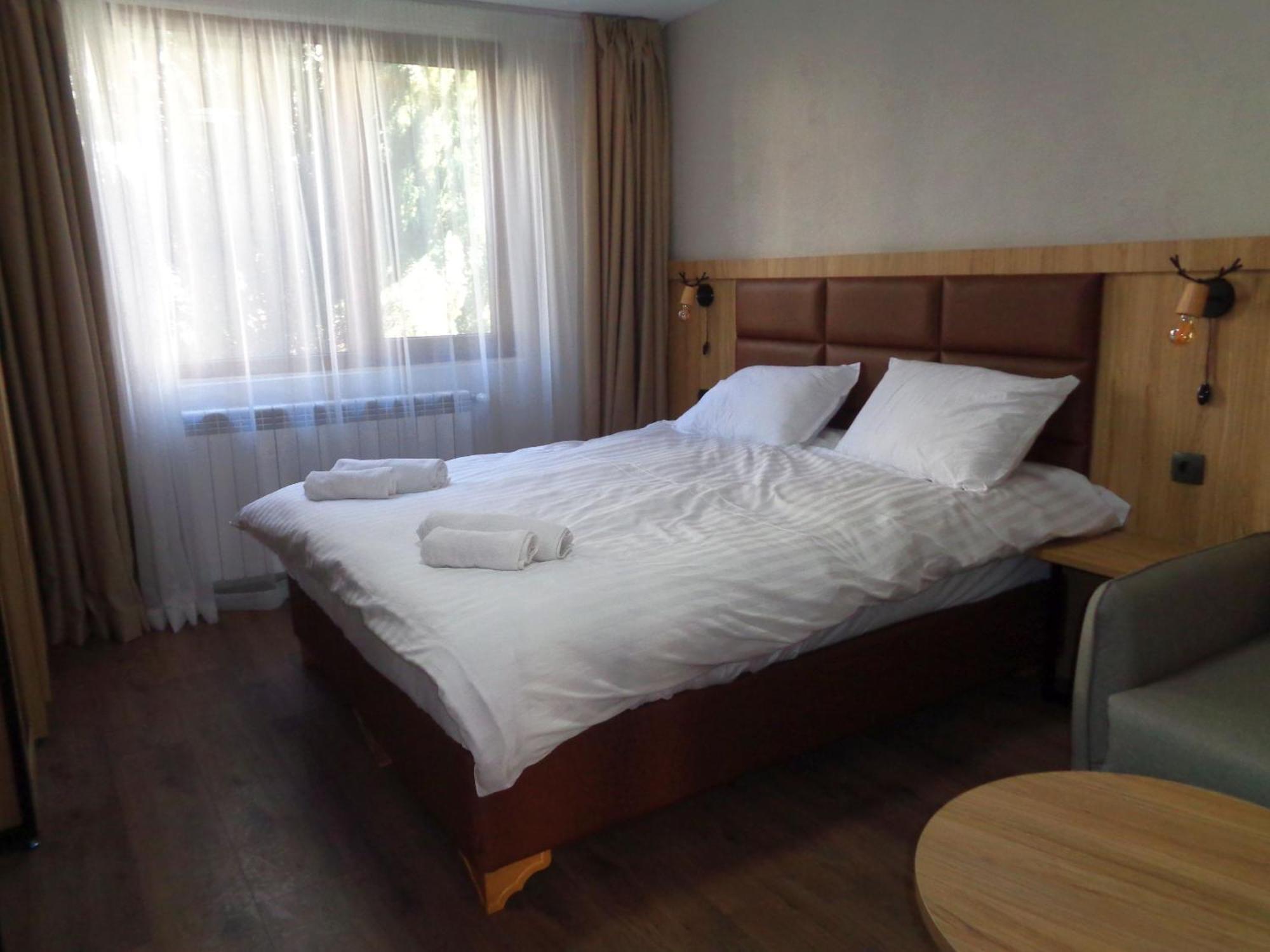 Deers Hotell Bansko Exteriör bild