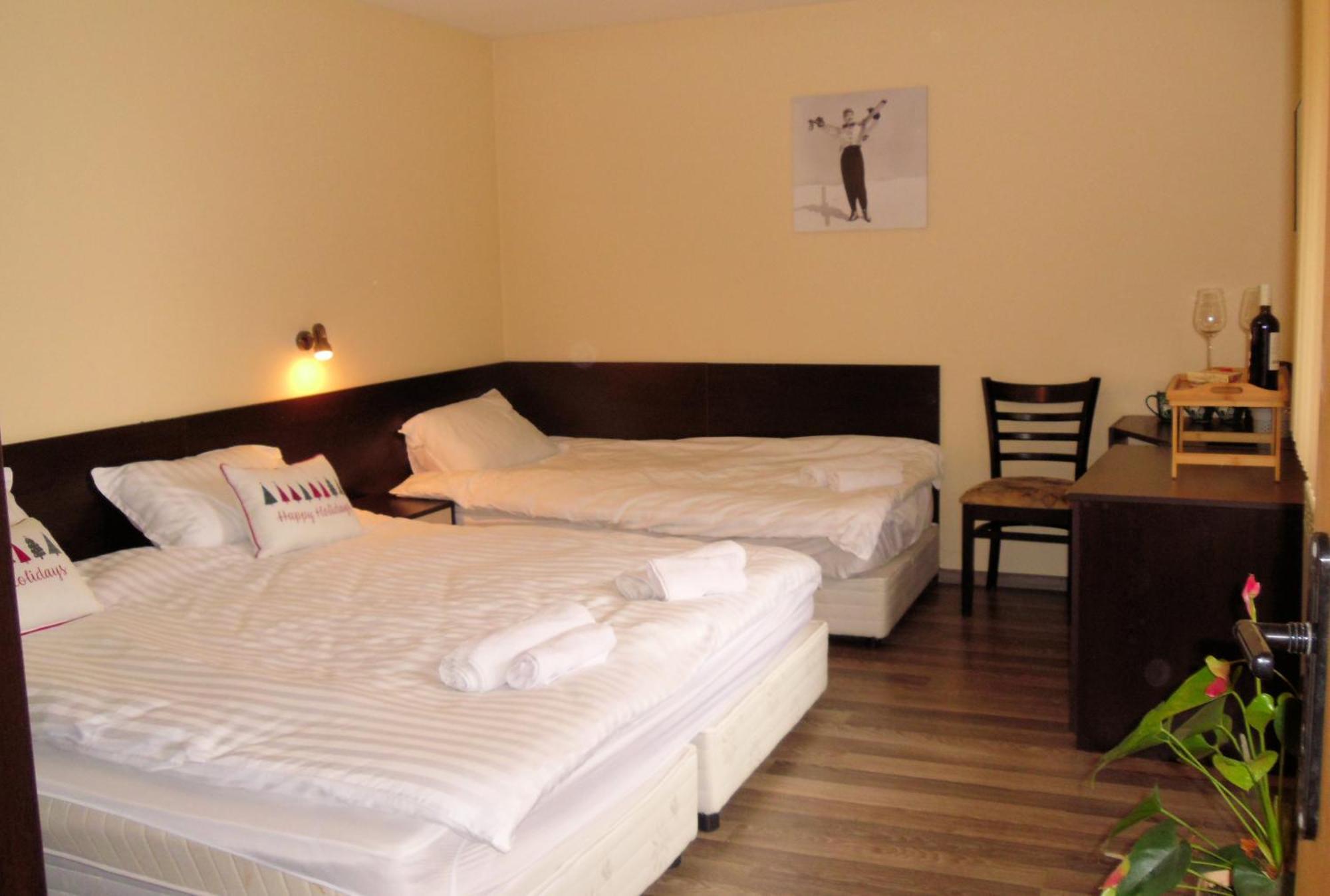 Deers Hotell Bansko Exteriör bild