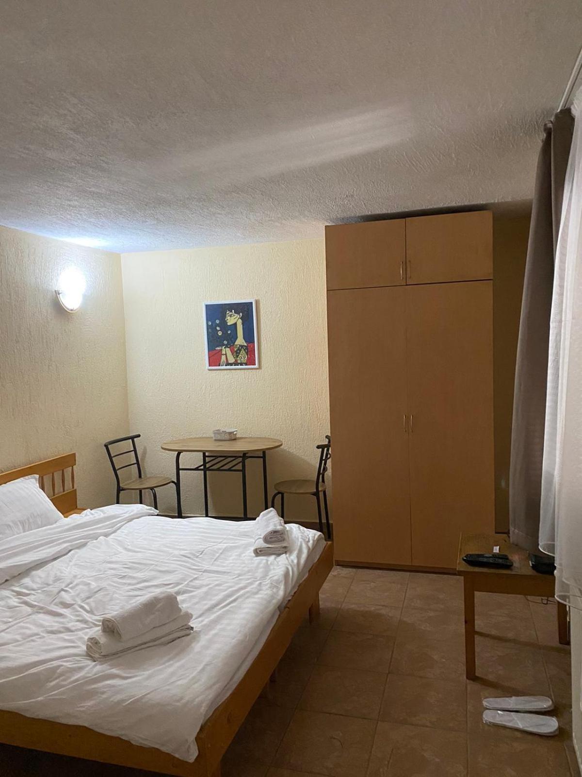 Deers Hotell Bansko Exteriör bild