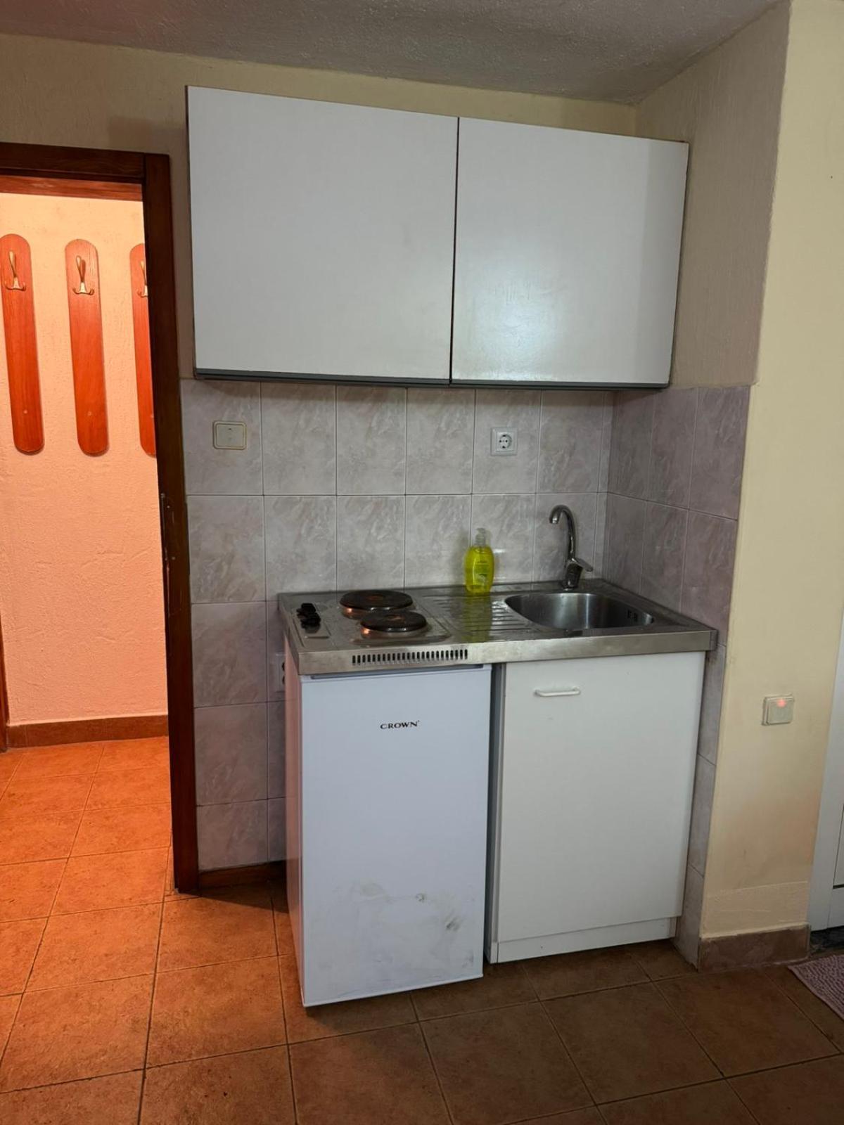 Deers Hotell Bansko Exteriör bild